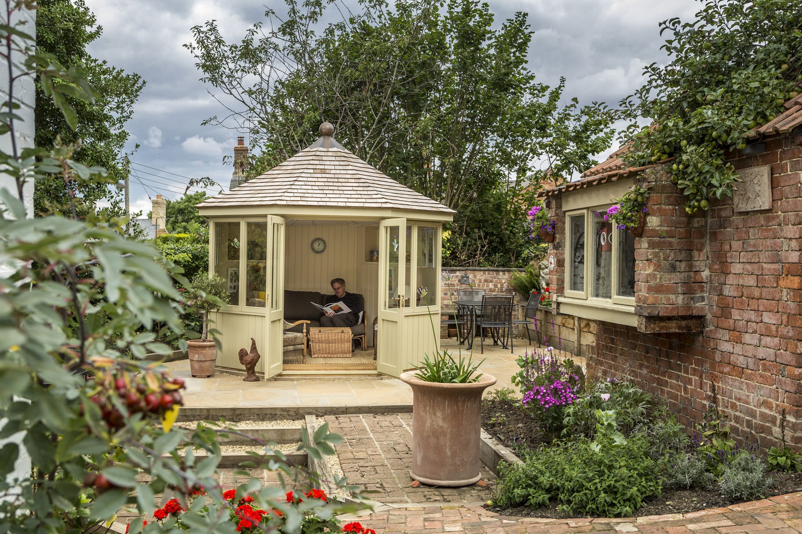 modern burghley summerhouse